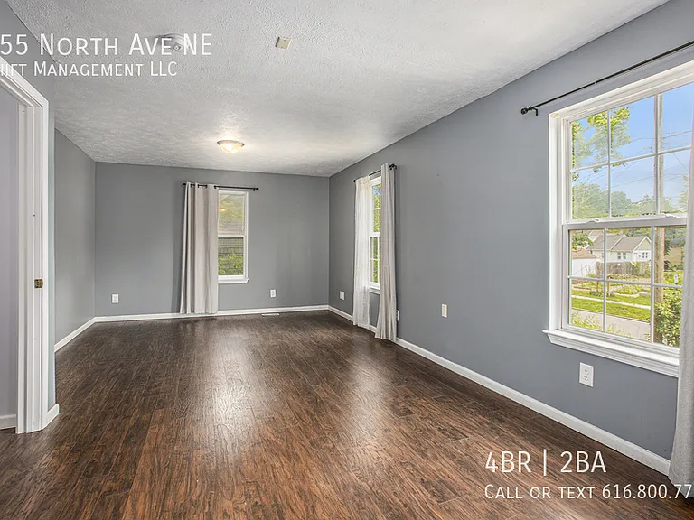 755 North Ave NE — Photo 17