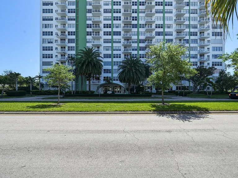 2100 Sans Souci Blvd #A1507 — Photo 2