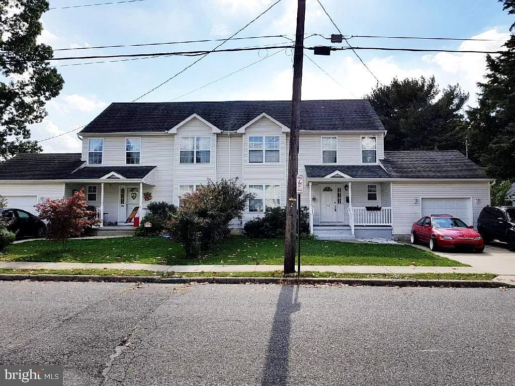 5 bed, 3.5 bath, 2550 sqft, $3,500 — Photo 3