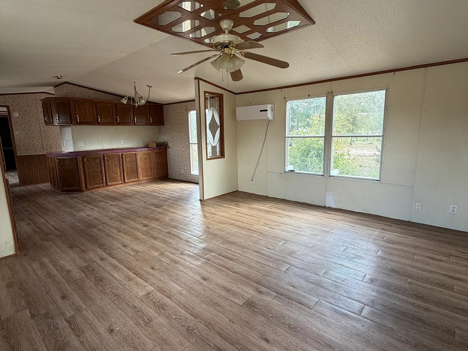 2 bed, 1056 sqft, $950 — Photo 4