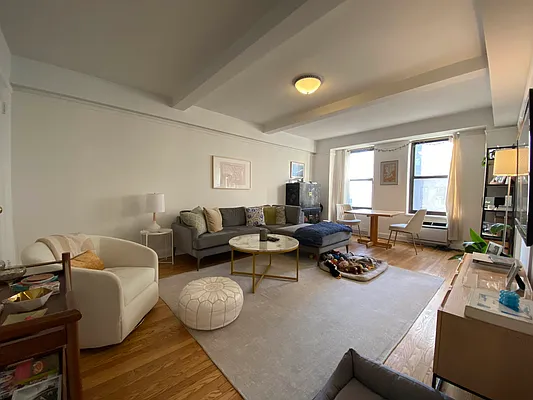 Rented by Oxford Property Group | media 1