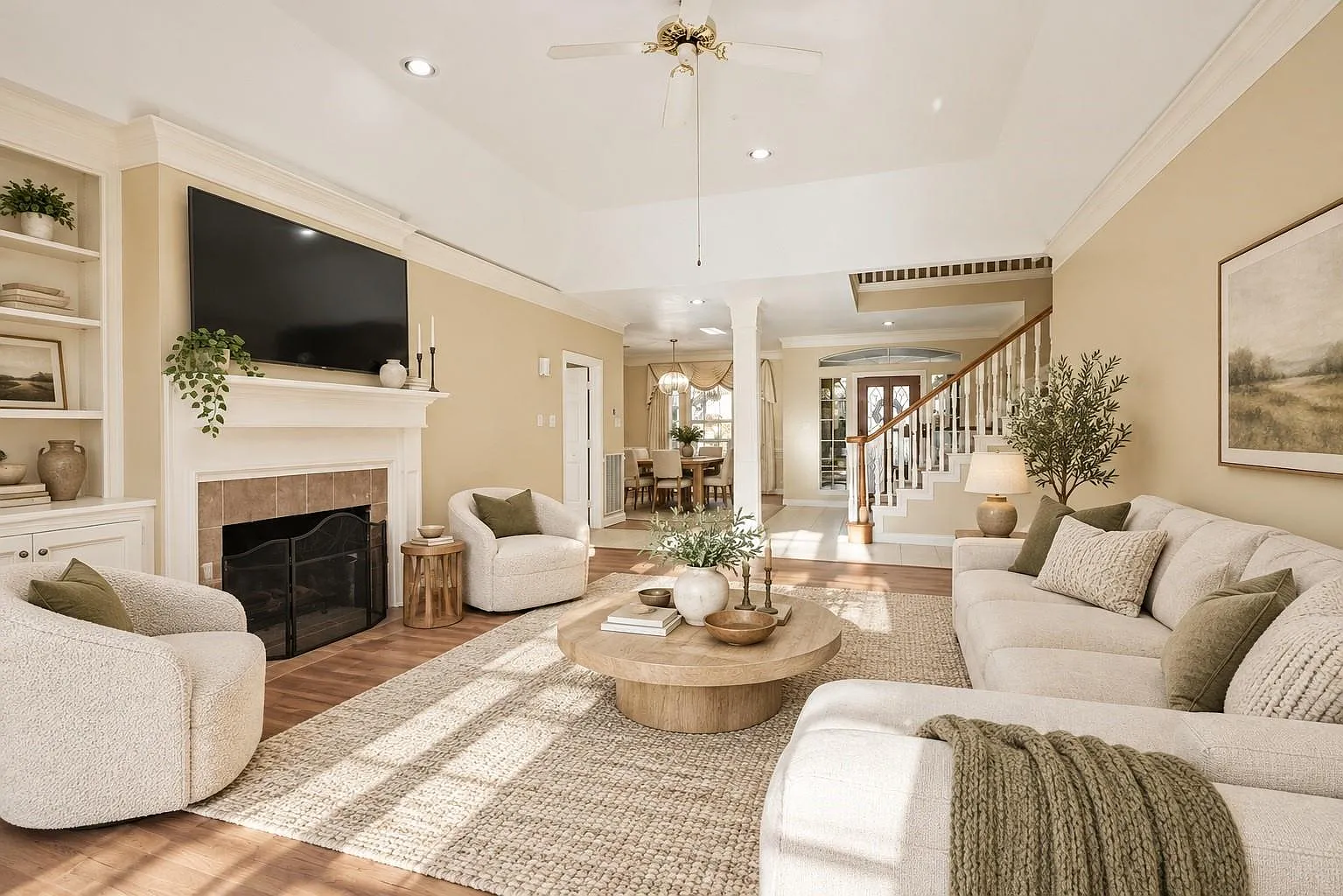 4 bed, 3.0 bath, 3288 sqft, $5,750 — Photo 4