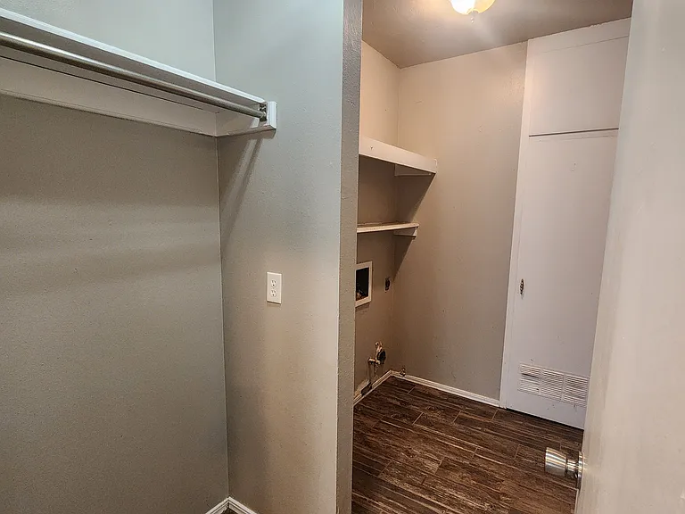 3824 N Monroe St — Photo 12