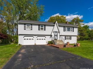 81 Abbey Ln, Windsor, CT 06095
