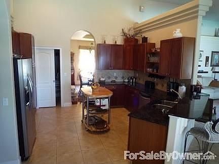 3rd image of 297 Lake Dr