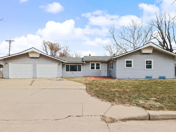 4226 W Memory Ln, Wichita, KS 67212
