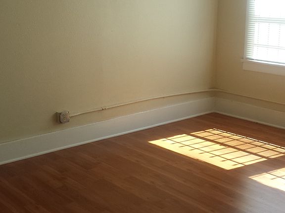 4th image of 3846 S Grand Ave APT 2