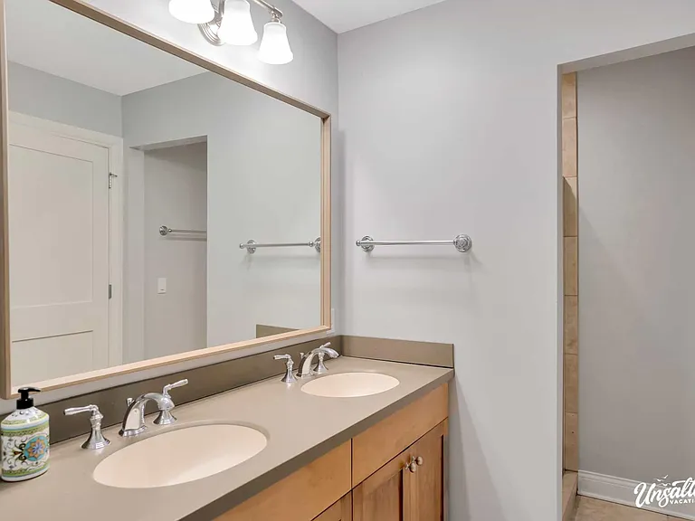 19 W Savidge St #29 — Photo 13