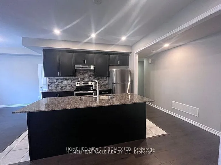103 Frederick Wilson Ave #24 — Photo 2