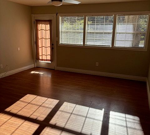 4th image of 3611 Falcon Dr