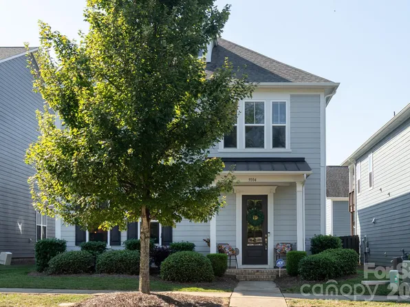 9104 Gladden Hill Ln, Pineville, NC 28134
