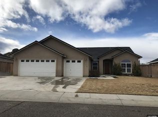 735 Divot Dr, Fernley, NV 89408