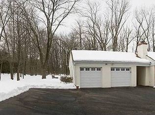 18 Cedar Hill Rd, Chalfont, PA 18914