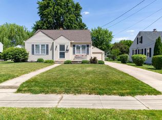 905 Eldridge St, Washington, IL 61571
