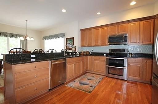 3rd image of 1 Wesley Dr #1