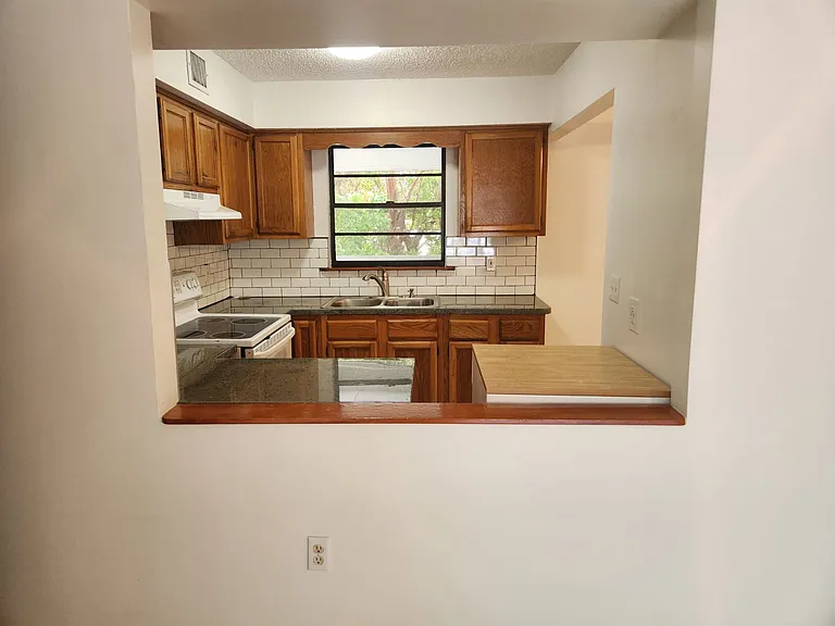 757 Musa Dr — Photo 5