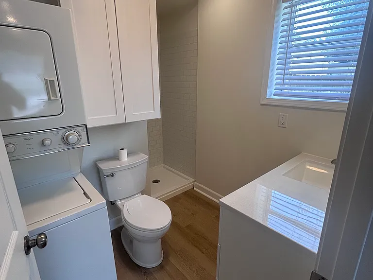 1219 E Perry St #1 — Photo 10