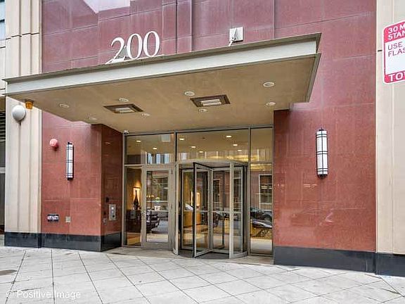 2nd image of 200 N Jefferson St APT 1710