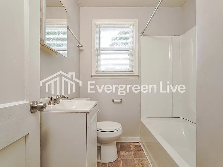 129 Winburn St — Photo 14