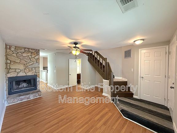 3rd image of 6326 Windsor Gate Ln