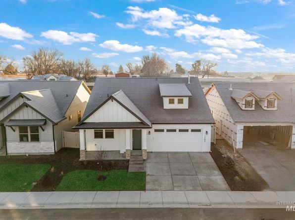 1792 N Black Elm Ln, Star, ID 83669