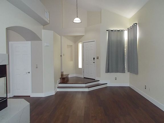 4th image of 3709 Twinbreeze St