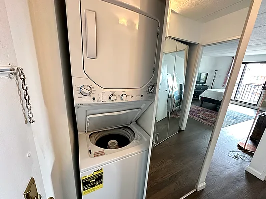 Rented by Real Broker NY LLC | media 19