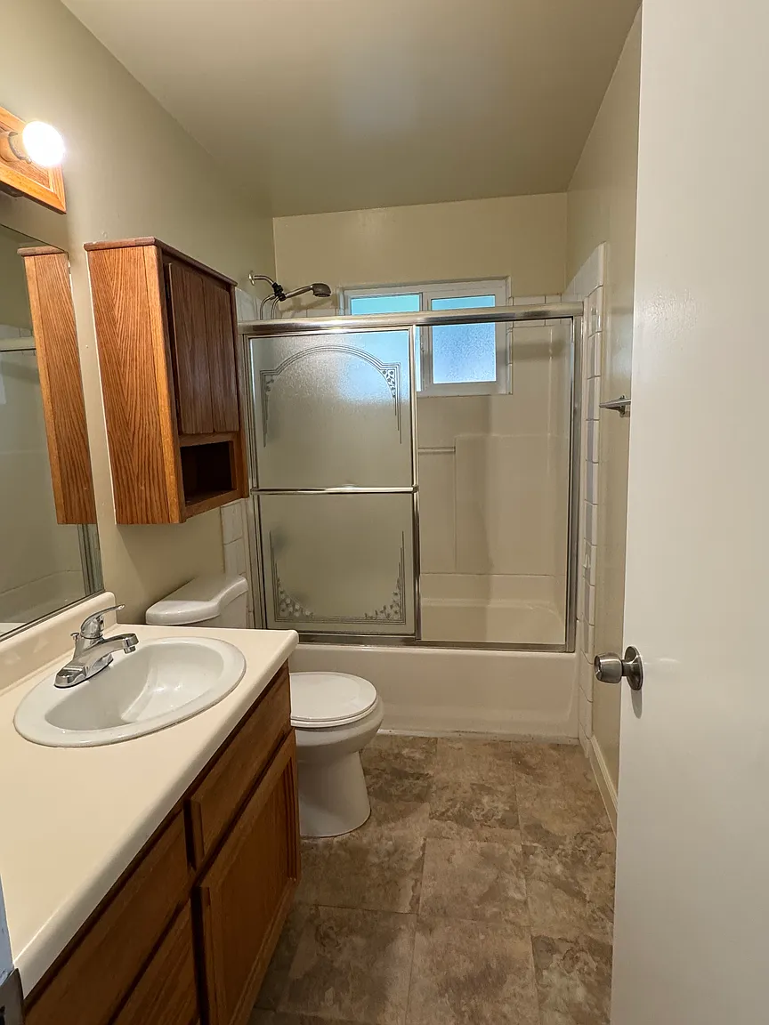 3139 Turner St APT D photo 1