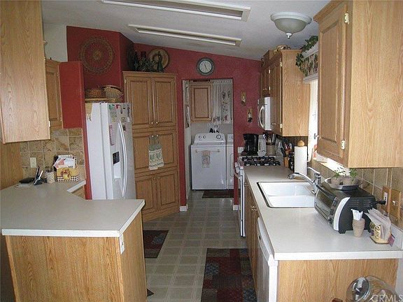 2nd image of 4193 Hemlock Ave