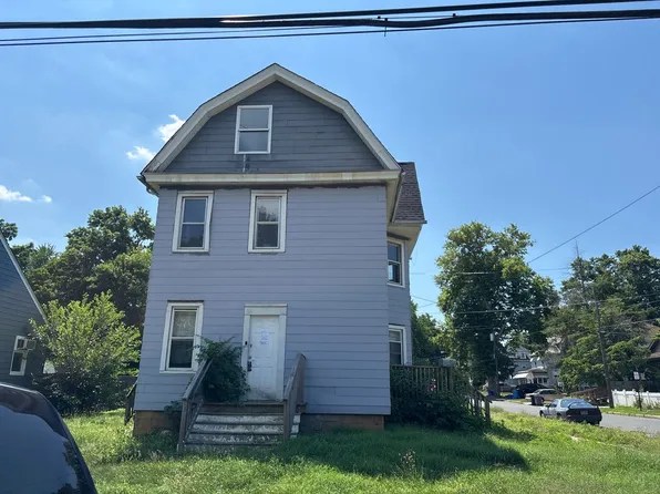 621 Crown Point Rd, Westville, NJ 08093