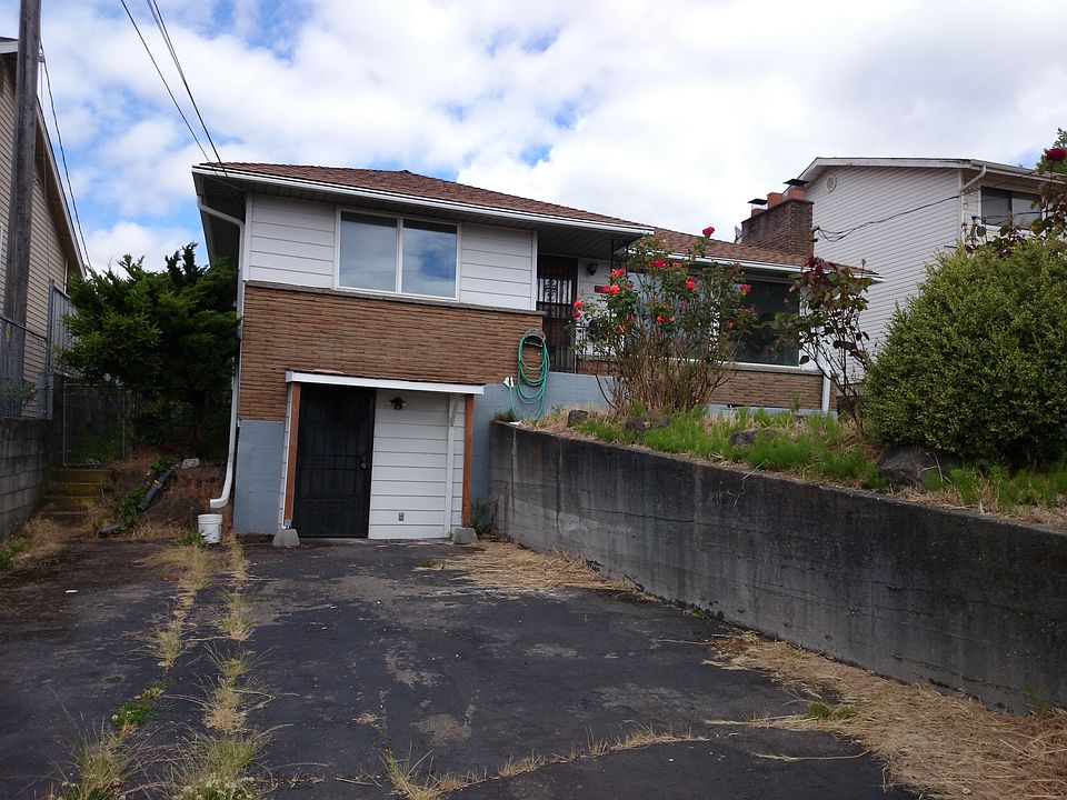 2nd image of 2218 S Eddy St