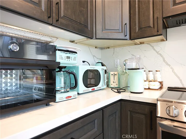 1670 Grass Valley — Photo 6