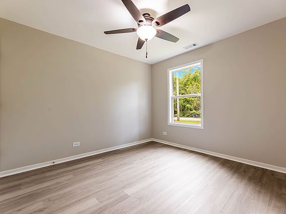 5th image of 19 Povalish Ct