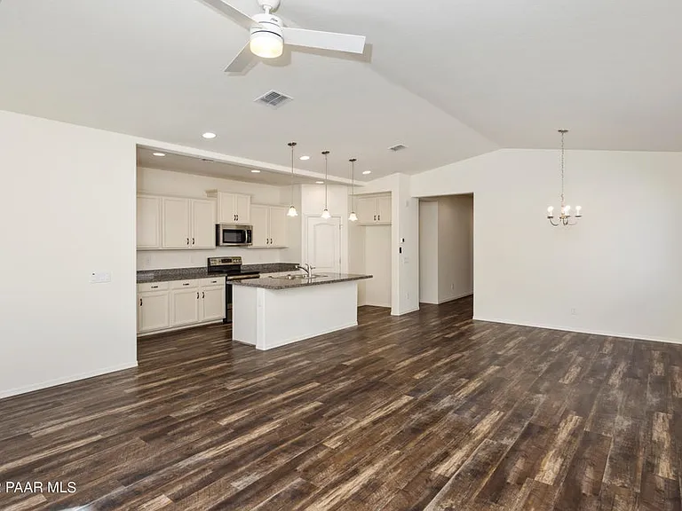 1385 Warbler Way — Photo 10