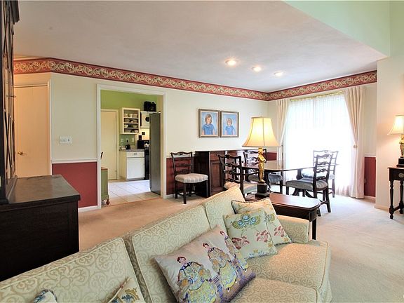 5th image of 107 White Heron Cir