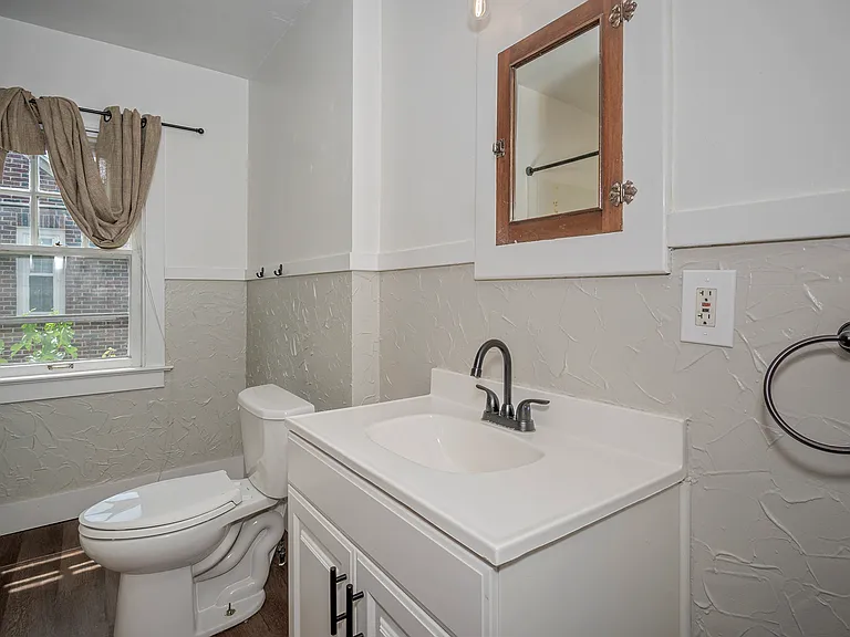 3177 Goddard Rd — Photo 10