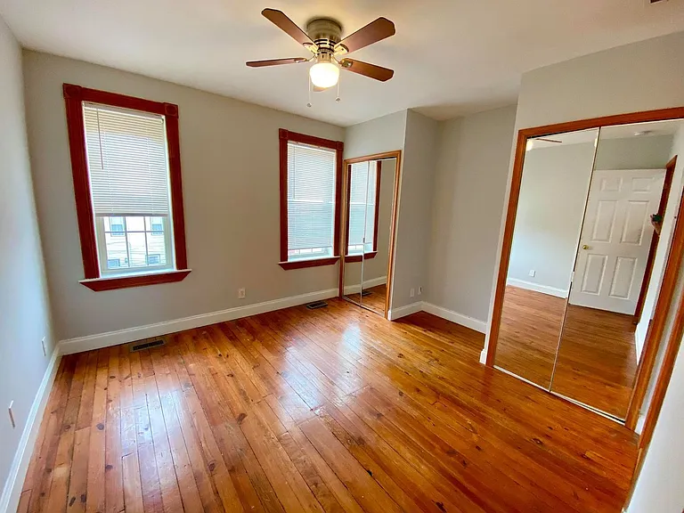 106 S Bouldin St — Photo 11