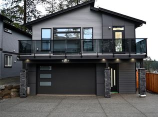 3927 Jingle Pot Rd, Nanaimo, BC V9T 0L1