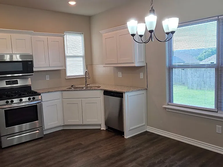 1441 General Parson Dr — Photo 5