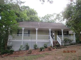 203 Crest Dr, Rocky Face, GA 30740