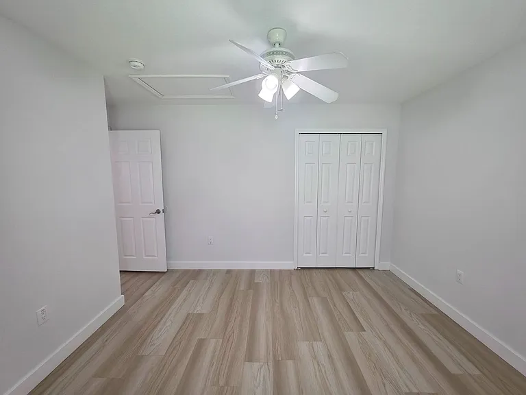 5230 Compass Pointe Cir — Photo 22