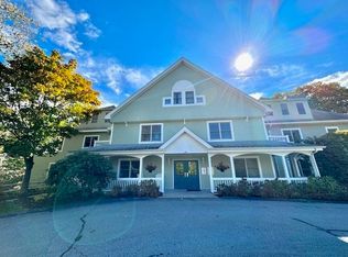 140 Lincoln Rd APT 217, Lincoln, MA 01773