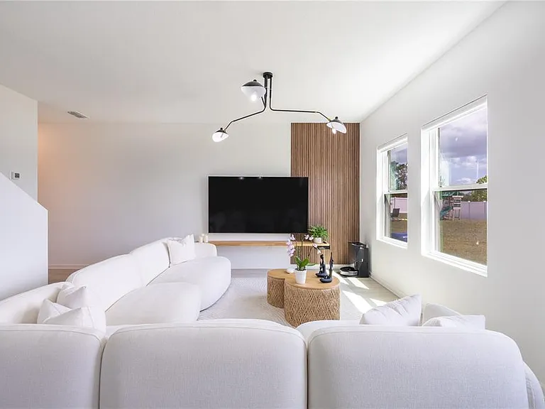 8688 Sportsman Loop — Photo 12