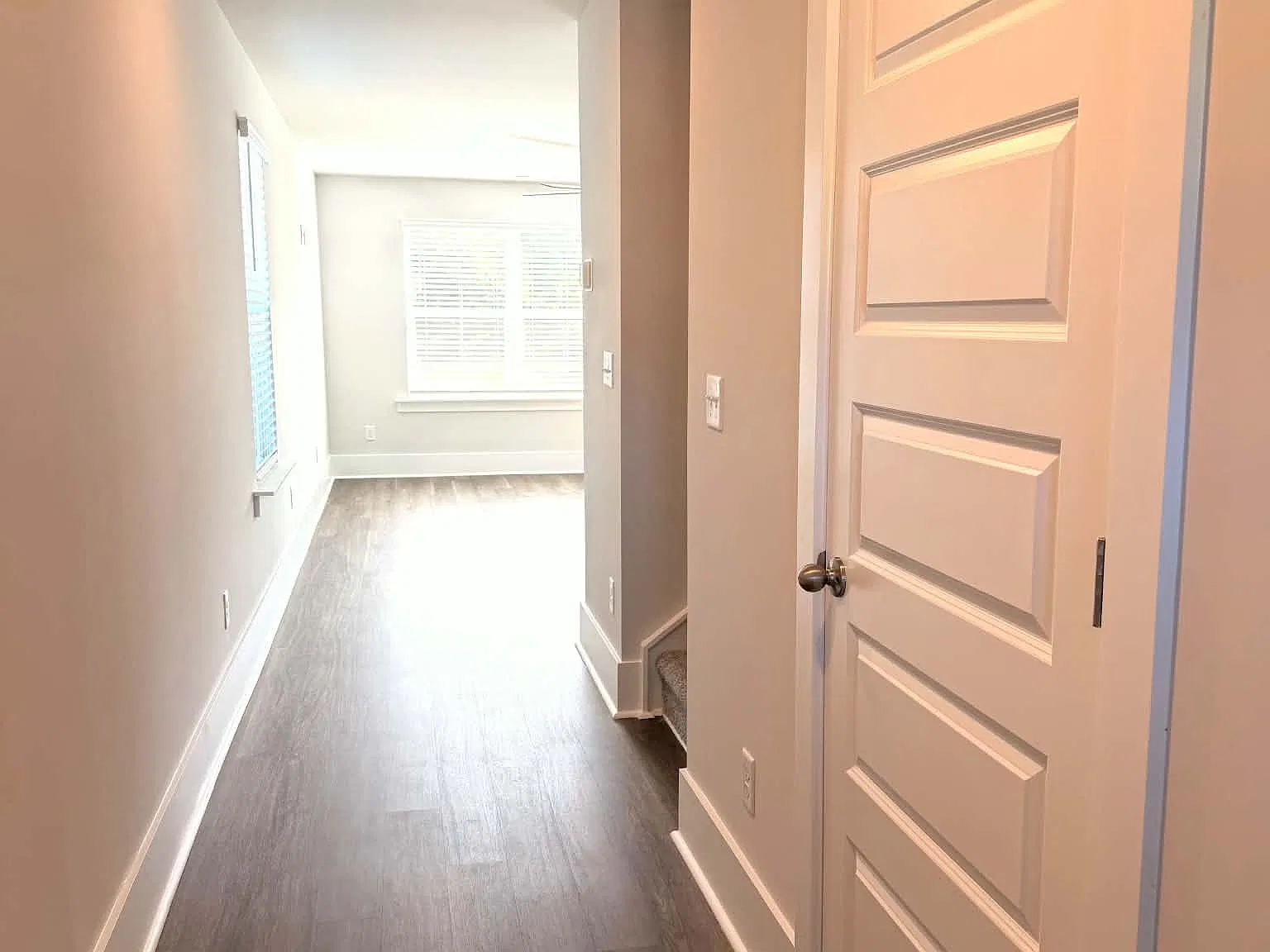 4 bed, 2.5 bath, 1555 sqft, $2,200 — Photo 3