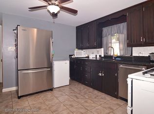 4 Doran Dr, Pawtucket, RI 02861