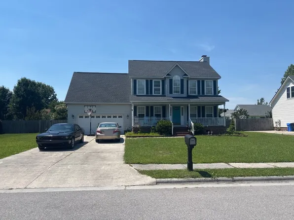 306 Richmond Dr, Jacksonville, NC 28540