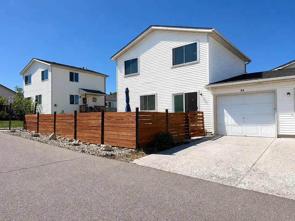 94 Mountain Shadows Ln