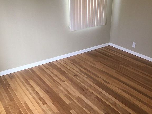 4th image of 4424 Le Park Dr