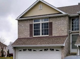 1557 Stonefield Dr, Dekalb, IL 60115