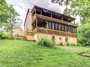 5245 Valley Dr SW, Carrollton, OH 44615